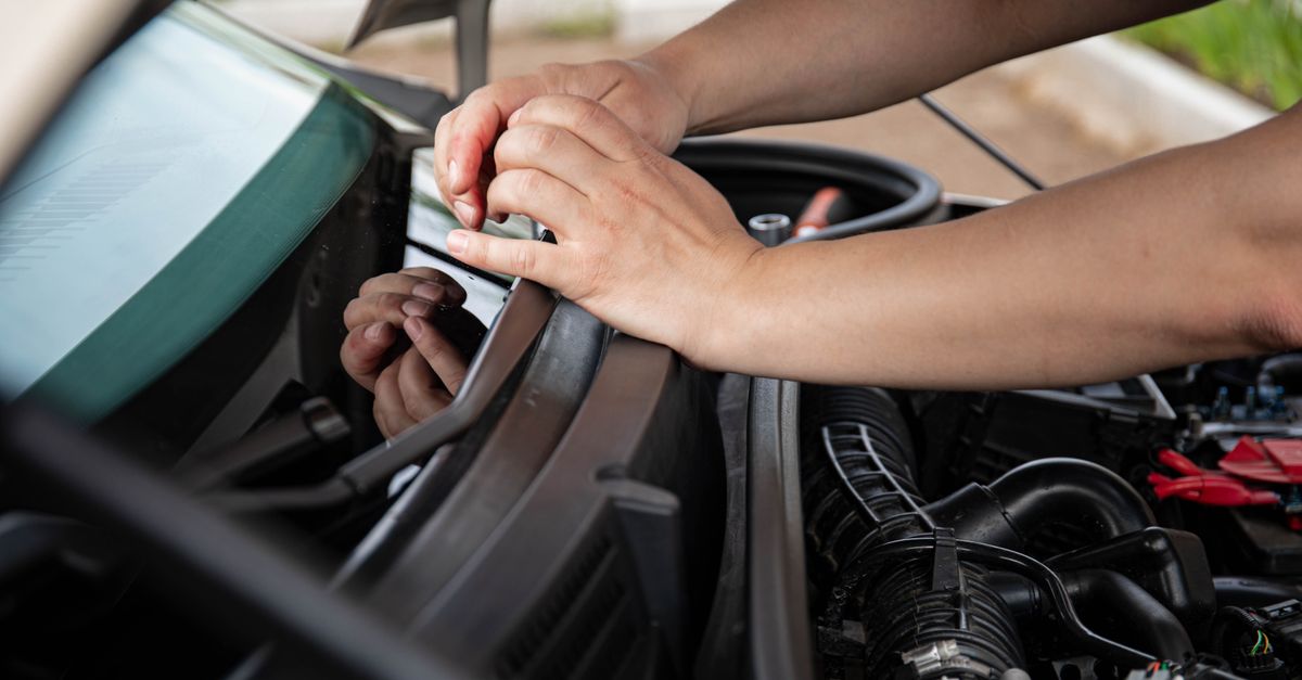 Ignition Trouble: When to Call a Car Lockout Locksmith Versus a Mechanic — Kyle Locksmith