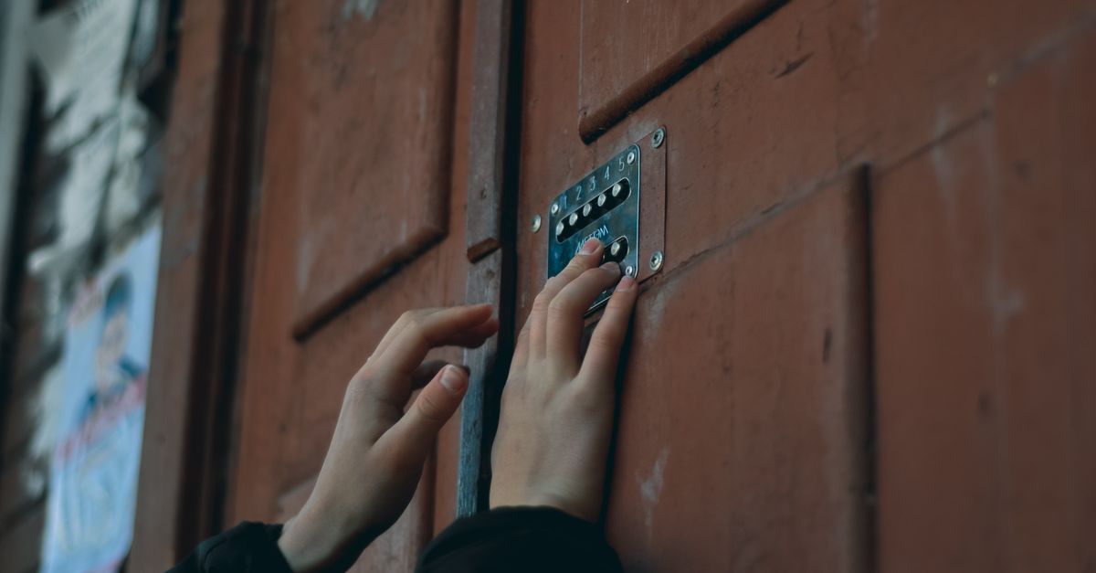 Locked out of your house? Here's exactly what our emergency locksmith does — Kyle Locksmith